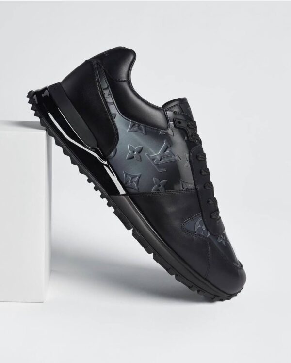 LV Reflective runners