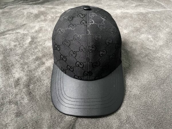 Gucci pet zwart motive