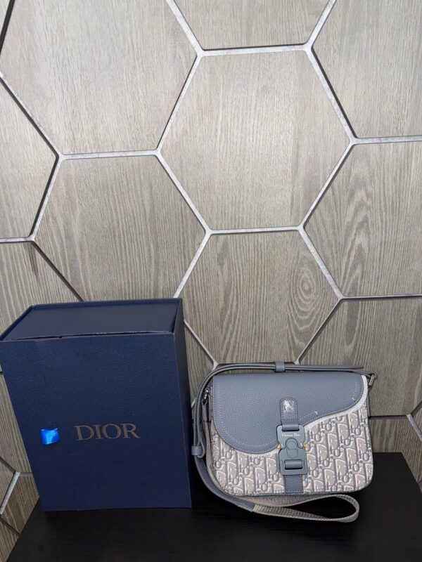 Dior Saddle Messenger Bag Oblique Grey