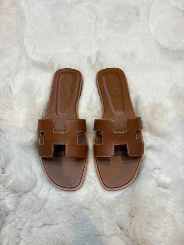Hermes Oran Bruin