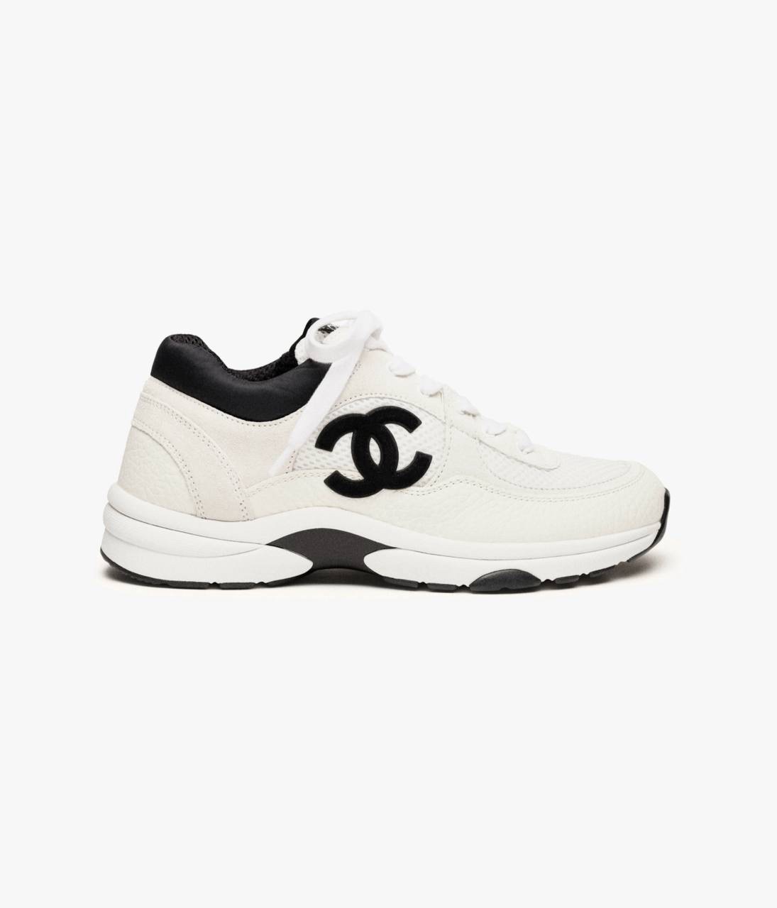 Chanel sneakers Wit