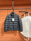 Moncler tussenjas zwart